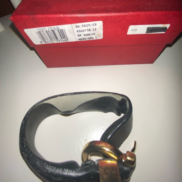 Salvatore Ferragamo Gancio Buckle Leather Bracelet - Picture 12 of 14